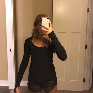 LULULEMON TOP!! Will fit 2/4/6